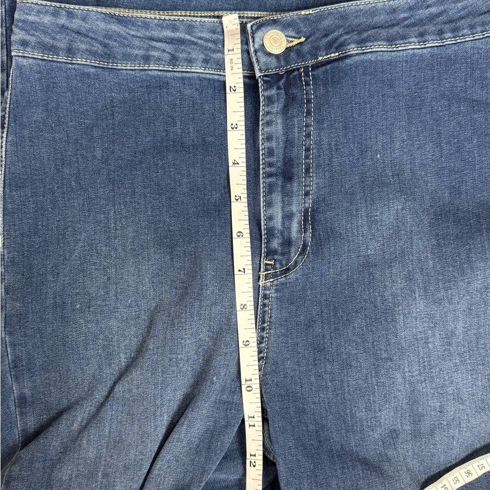 We the free Float On Flare Extreme Bell Bottoms Retro Med Rinse High Rise - Picture 13 of 14